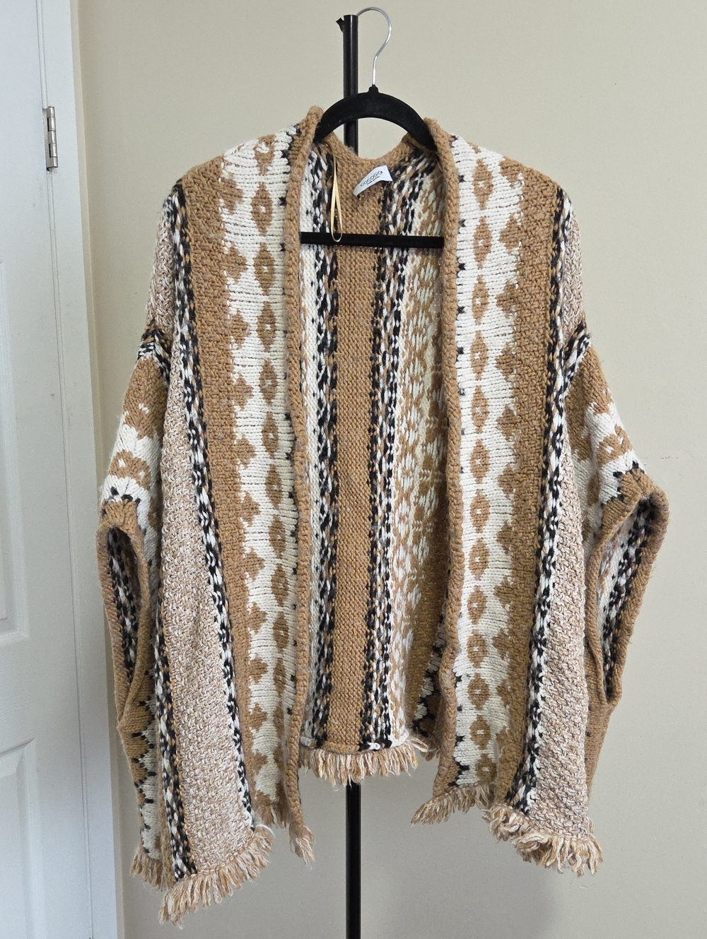 Cocogio Open-Front Fringe Knit Poncho Cardigan in Tan & Cream
